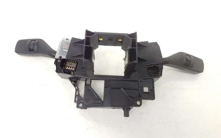 Ford Focus (2008 - 2011)  3M5T6475AE Комплект ручек