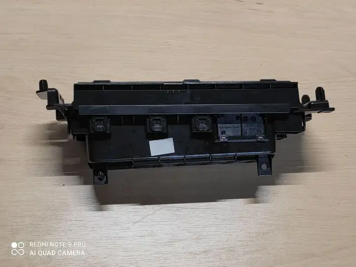 Ford Focus (2015 - 2019) F1EBR13560 Другая деталь консоли (туннеля) — фото 4