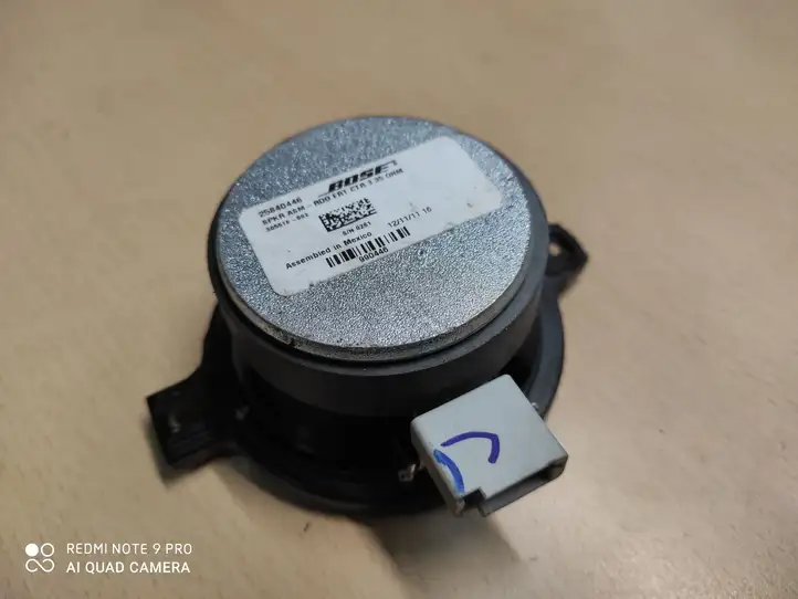 Cadillac SRX (2009 - 2012) 305516002 Динамик панели приборов — фото 2