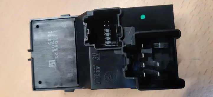 Chevrolet Malibu (2008 - 2012) 13306632 Блок кнопок стеклоподъемников — фото 2