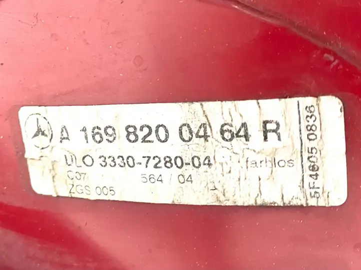 Mercedes-Benz A W169 (2004 - 2012) A1698200464 Задний фонарь в кузове — фото 2