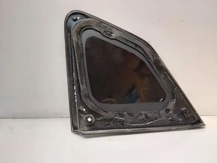 Nissan Qashqai (2013 - 2017) 833134EA0A Заднее боковое стекло — фото 4