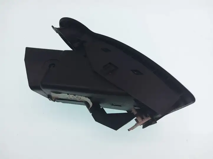 Renault Megane II (2002 - 2005) A1007010 Центральный воздушный дефлектор — фото 2