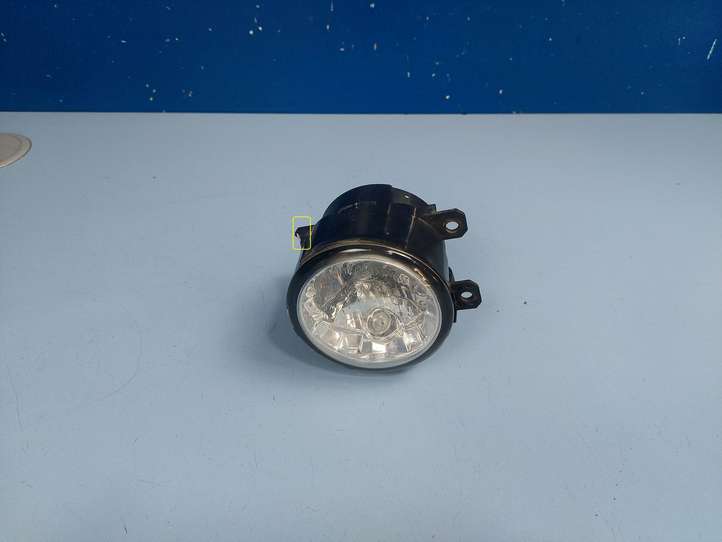 Mitsubishi ASX (2010 - 2016)  8321A365 Передняя противотуманная фара