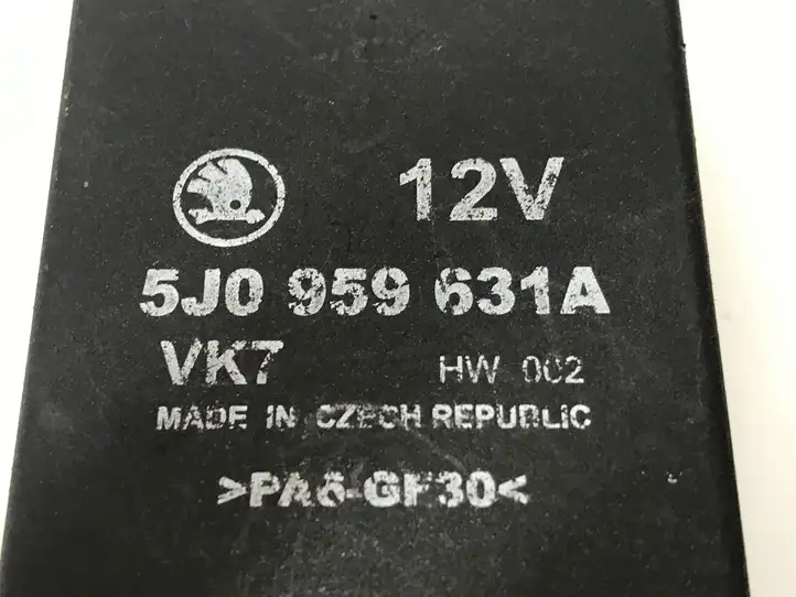 Seat Ibiza IV (6J,6P) (2008 - 2017) 5J0959631A Другое реле — фото 5