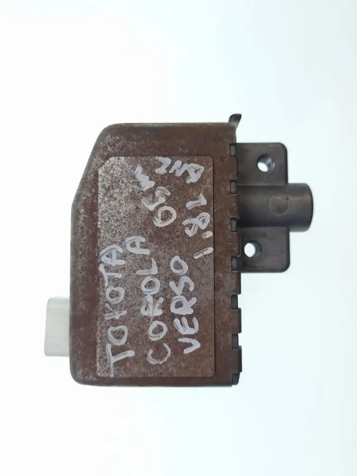 Toyota Corolla Verso AR10 (2004 - 2009) 450200F1 Блокиратор руля — фото 1