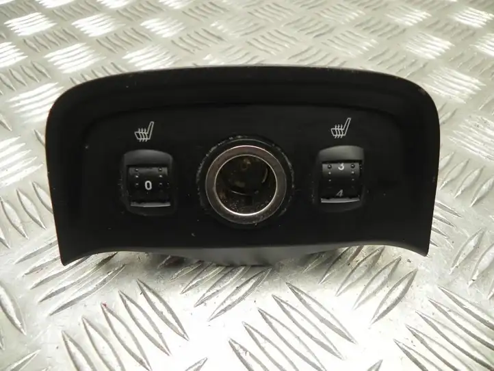 Ford Focus (2011 - 2015) CM5T19K314AA Включатель обогрева — фото 1