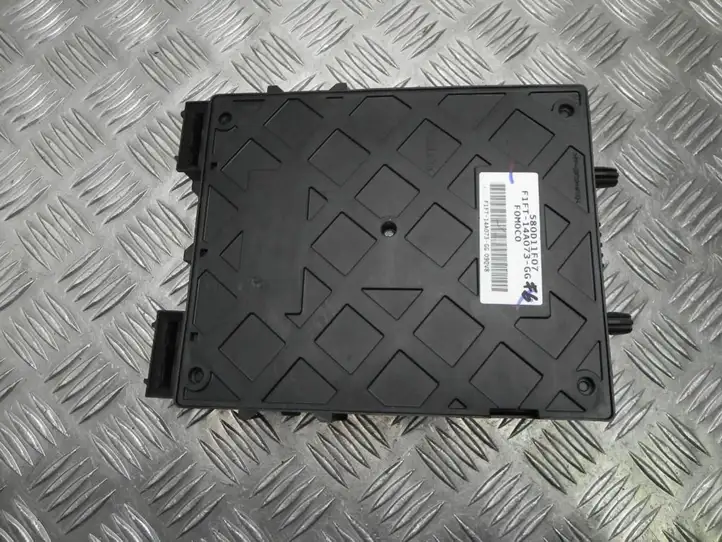Ford Focus (2011 - 2015) F1FT14A073GG Блок управления электропитанием — фото 2