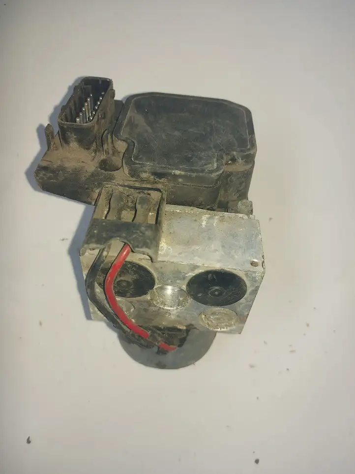 Audi A6 Allroad C5 (2000 - 2006) 8E0614111AS ABS блок — фото 3
