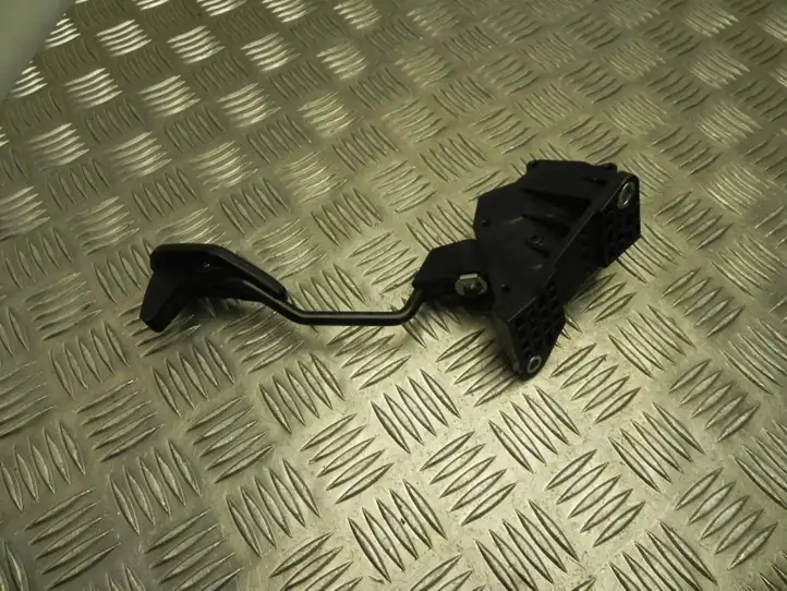 Toyota Verso (2009 - 2012) 7811052033 Педаль акселератора — фото 2