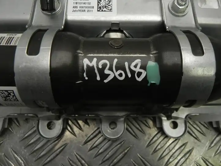 BMW 7 F01 (2008 - 2016) 39911215305 Подушка безопасности пассажира — фото 3