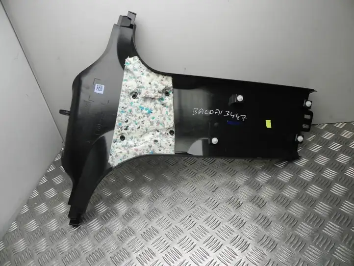 BMW 5 G30 G31 (2016 - ) 51437384530 Нижняя обшивка стойки B — фото 3