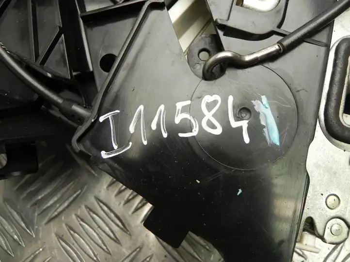 Mercedes-Benz R W251 (2005 - 2013) 1697302235 Замок багажника — фото 3