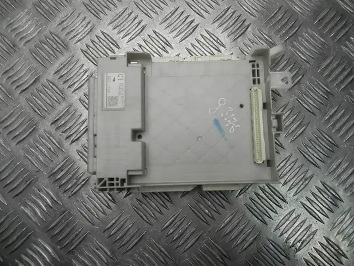Toyota Prius (XW30) (2009 - 2015) 8273047440 Фильтр ГБО — фото 1