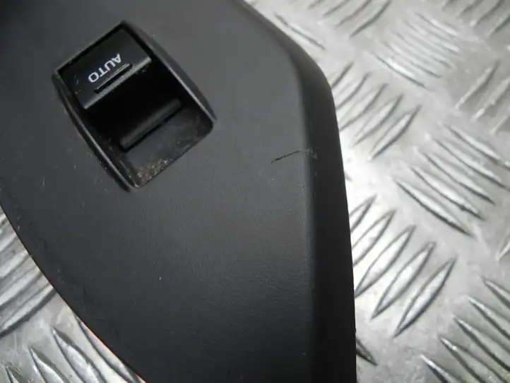 Ford Mustang V (2005 - 2014) 6R3314A563B Кнопка стеклоподъемников — фото 2
