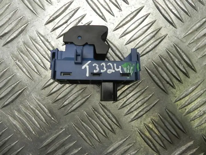 Toyota Verso (2012 - 2015) 848100F030 Кнопка стеклоподъемников — фото 3