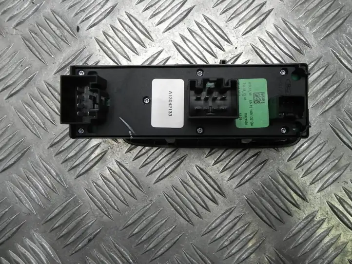 Ford Ecosport (2013 - 2018) EN1514A132BA Кнопка стеклоподъемников — фото 2