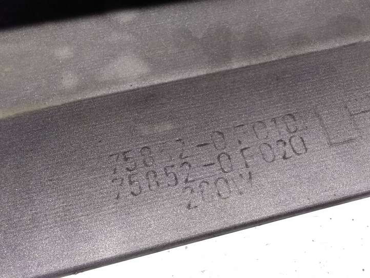 Toyota Corolla Verso AR10 (2004 - 2009)  758520F010 Порог