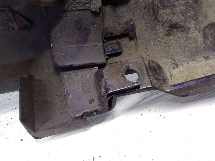 Audi A6 (2001 - 2004)  4B0853860 Порог