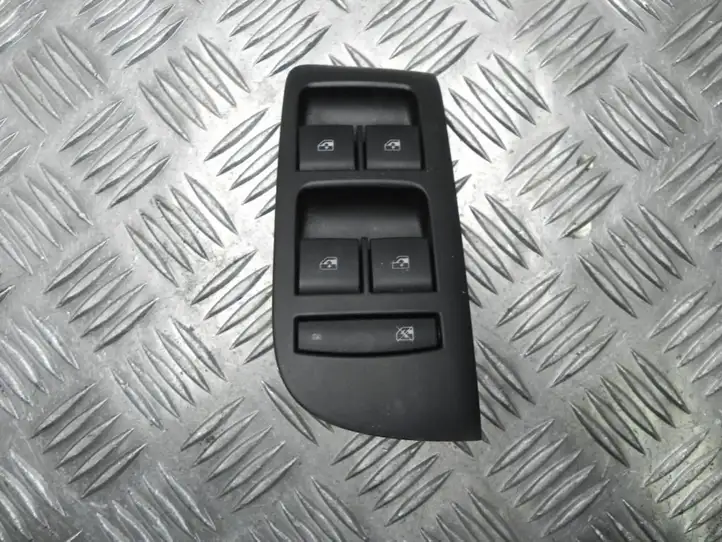 Opel Mokka (2012 - 2016) 13305009 Кнопка стеклоподъемников — фото 1