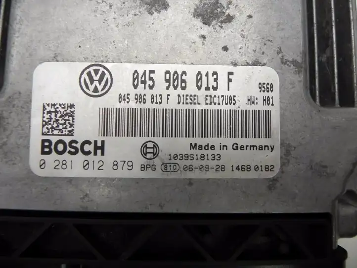 Volkswagen Polo (2005 - 2009) 045906013F Прочие блоки управления — фото 2