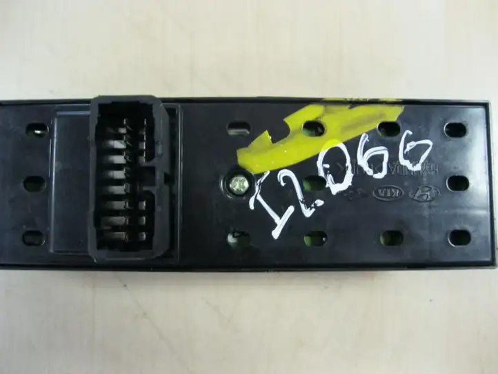 Kia Spectra (2004 - 2011) D61KAKMPM610 Кнопка стеклоподъемников — фото 3