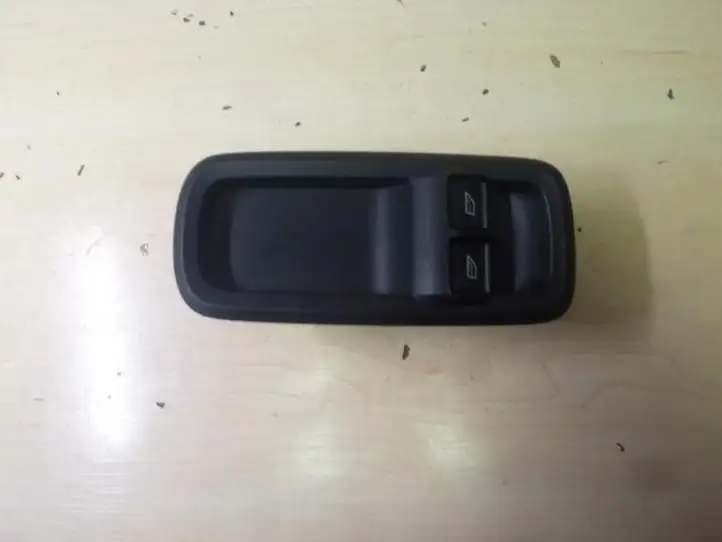 Ford Fiesta (2009 - 2012) 8A6T14A132DC Кнопка стеклоподъемников — фото 1
