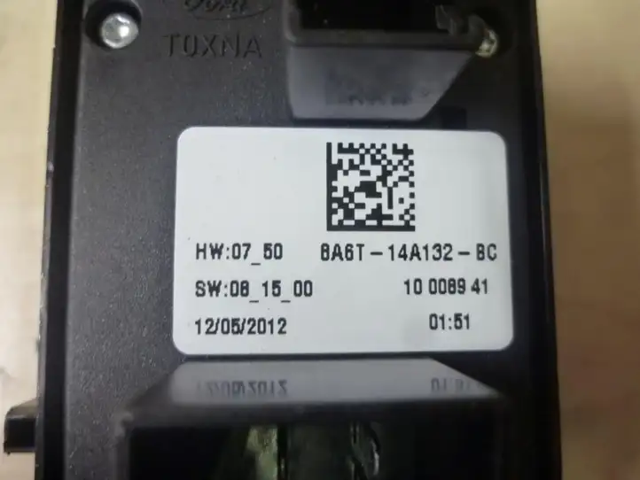 Ford Fiesta (2009 - 2012) 8A6T14A132DC Кнопка стеклоподъемников — фото 3