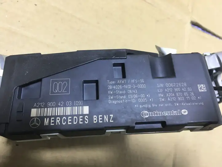 Mercedes-Benz C W204 (2007 - 2014) A2128203542 Доводчик крышки багажника — фото 5