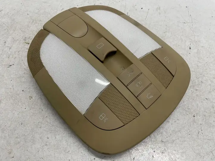 Mercedes-Benz R W251 (2005 - 2013) A1648102317 Передняя подсветка — фото 2