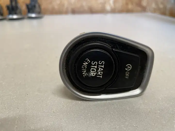 BMW 3 F30 F35 F31 (2012 - 2018) 925073402 Включатель зажигания и стартера — фото 1
