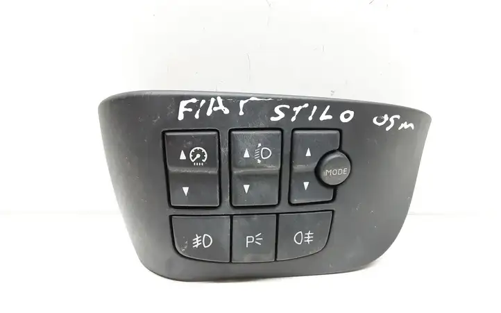 Fiat Stilo (2001 - 2010) B569 Включатель фонарей — фото 1