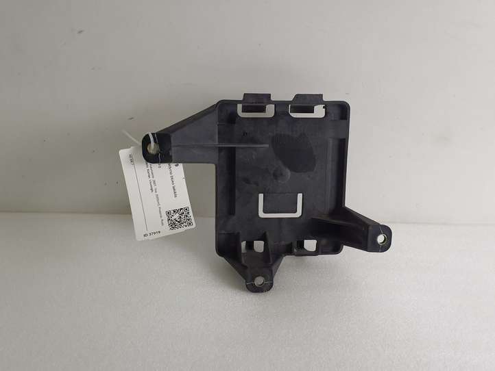 Hummer H3 (2005 - 2010)  15200881 Держатель блока управления двигателем