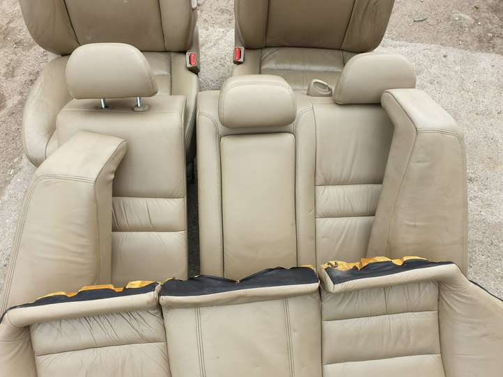 Honda Accord (2003 - 2007)   Комплект салона