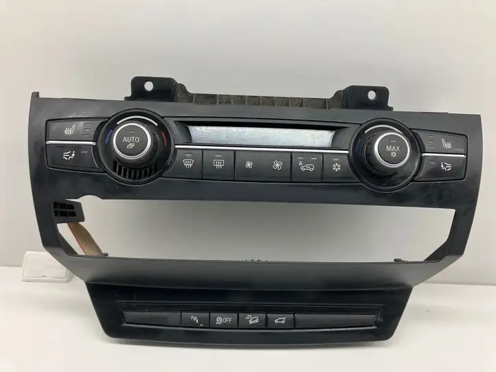 BMW X5 E70 (2006 - 2013) 20741073 Решетка противотуманной фары — фото 1