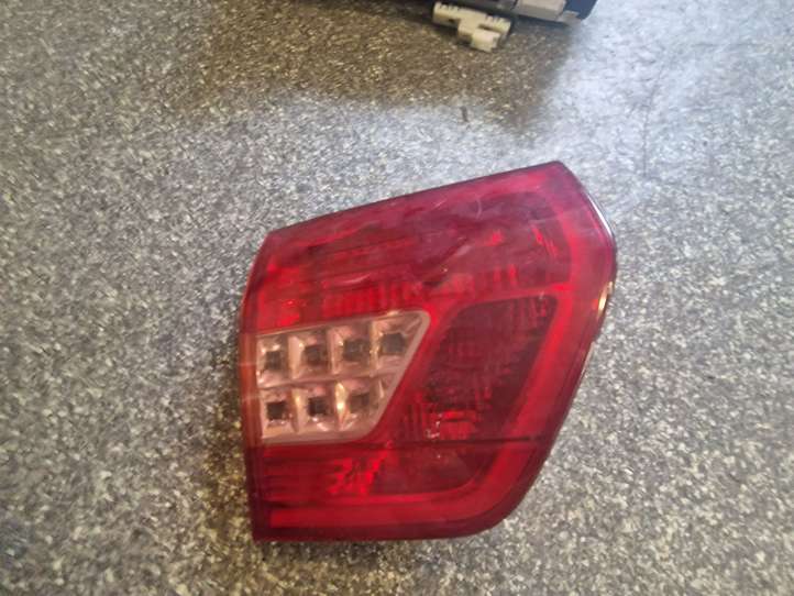 Citroen C5 (2008 - 2017)  9681074380 Задний фонарь в кузове