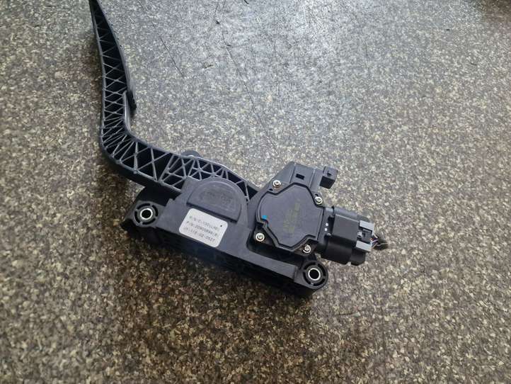 Chevrolet Captiva (2006 - 2011)  20905699 Педаль акселератора