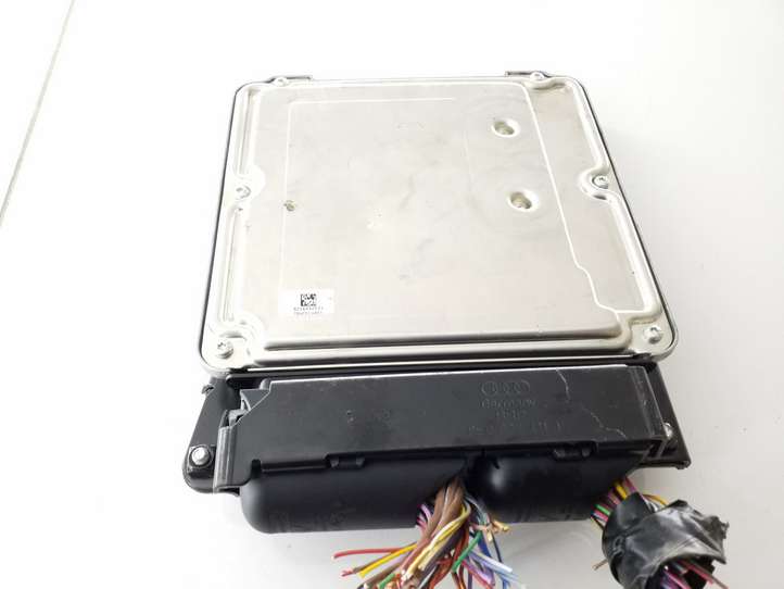Audi A4 (2007 - 2011)  03L906022RL Блок управления двигателя