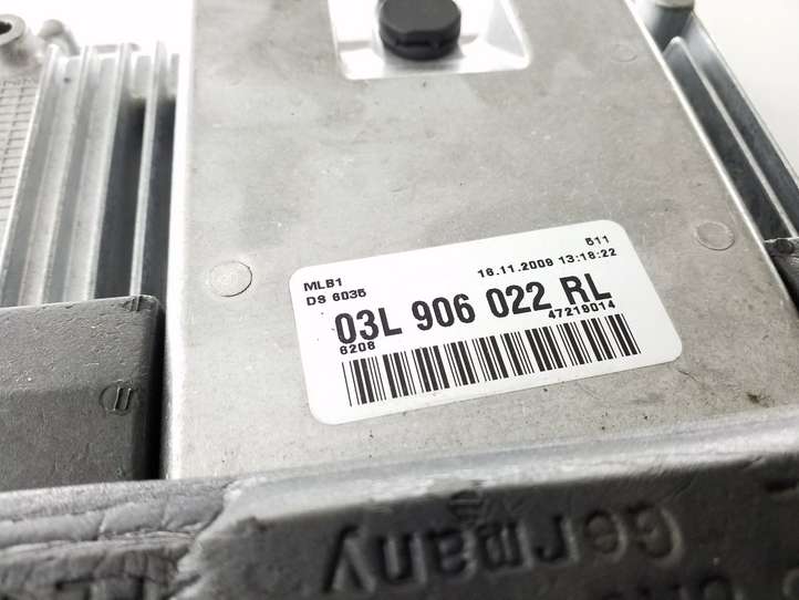 Audi A4 (2007 - 2011)  03L906022RL Блок управления двигателя