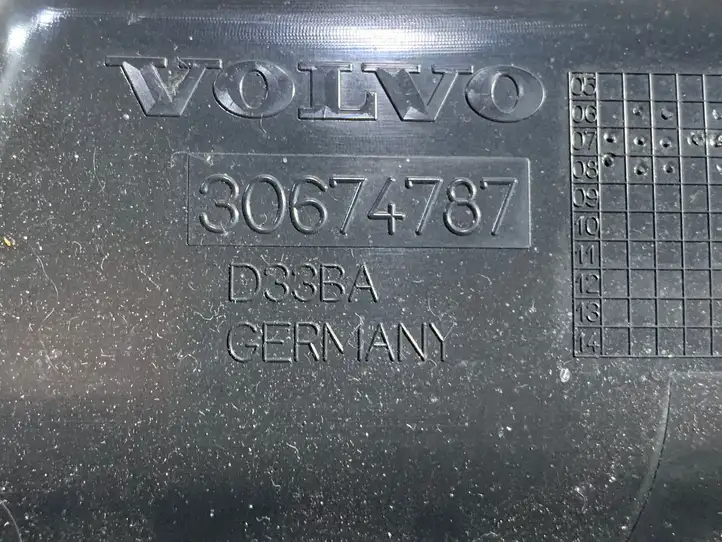 Volvo C30 (2007 - 2010) 30674787 Комплект обшивки крышки багажника — фото 3