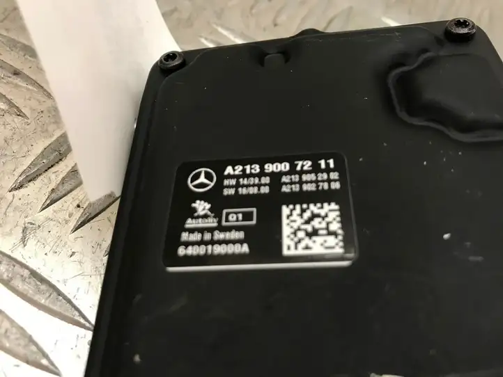 Mercedes-Benz E W238 (2017 - ) A2139007211 Камера в лобовом стекле — фото 2