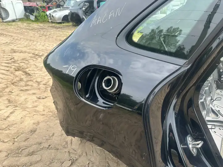 Porsche Macan (95B) (2019 - ) Задняя часть кузова — фото 2