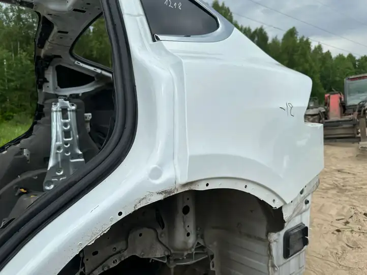 Tesla Model X (2015 - 2021) Задняя часть кузова — фото 20