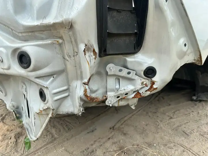 Toyota Prius (XW50) (2015 - ) Задняя часть кузова — фото 8