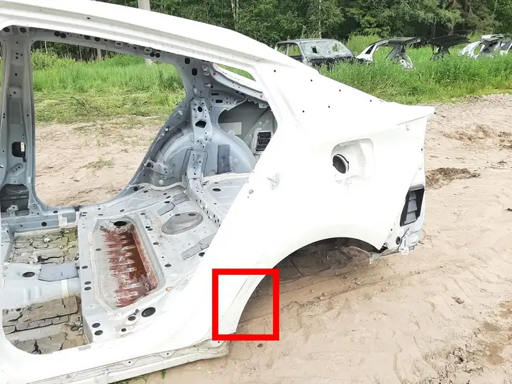 Toyota Prius (XW50) (2015 - ) Задняя часть кузова — фото 20