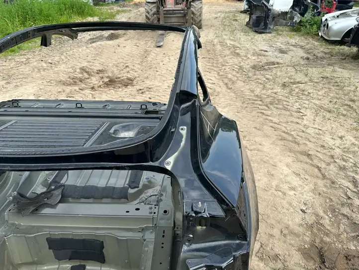 Tesla Model 3 (2017 - 2023) Задняя часть кузова — фото 7