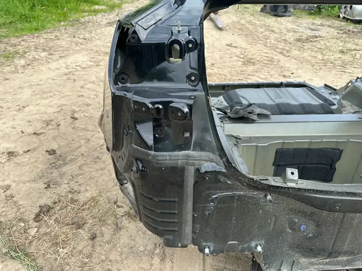Tesla Model 3 (2017 - 2023) Задняя часть кузова — фото 30