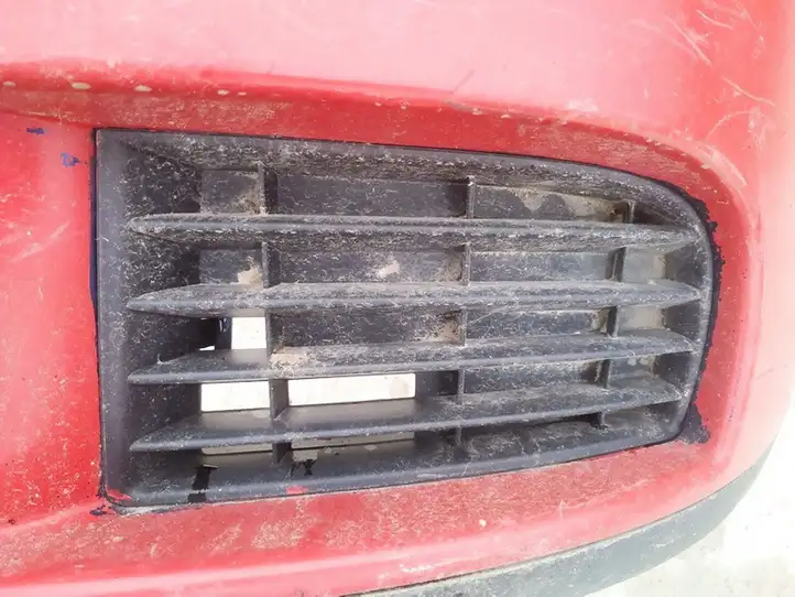 Volkswagen Golf V (2003 - 2009) Нижняя решетка переднего бампера — фото 1