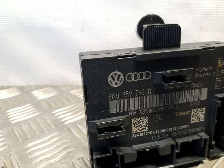 Audi Q5 (2008 - 2012)  8K0959793Q Блок управления дверью
