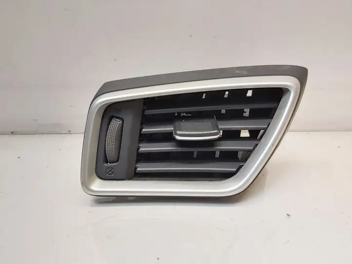 Nissan Qashqai (2013 - 2017) 687614EH0A Боковой воздушный дефлектор — фото 1